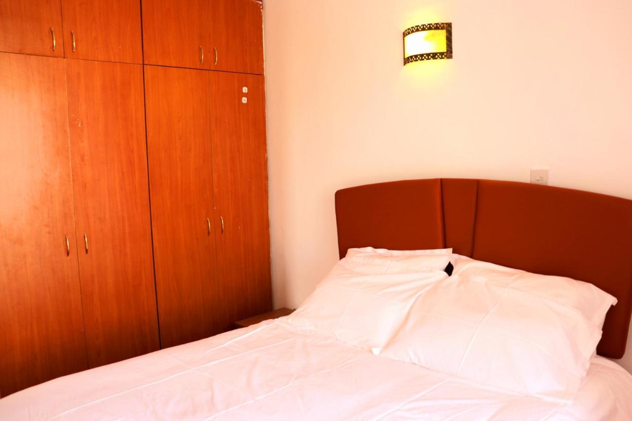 Silent Sky Homestay Near Jkia Airport & Sgr Nairobi Exteriör bild